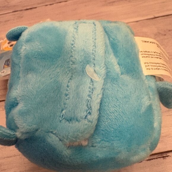 Baby Shark's Big Show Hank Song Cube Blue Plush NWT (SKU: 177TO) - Picture 10 of 11